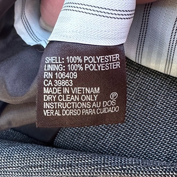 Tahari Gray Blazer with Lots of Detail ~ 14 Petite - Picture 7 of 9